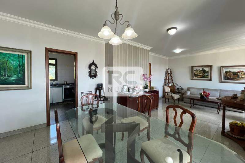 Apartamento à venda no Sion: 