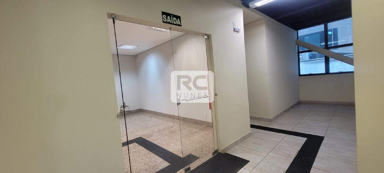 Andar corrido para aluguel no Vila da Serra: 
