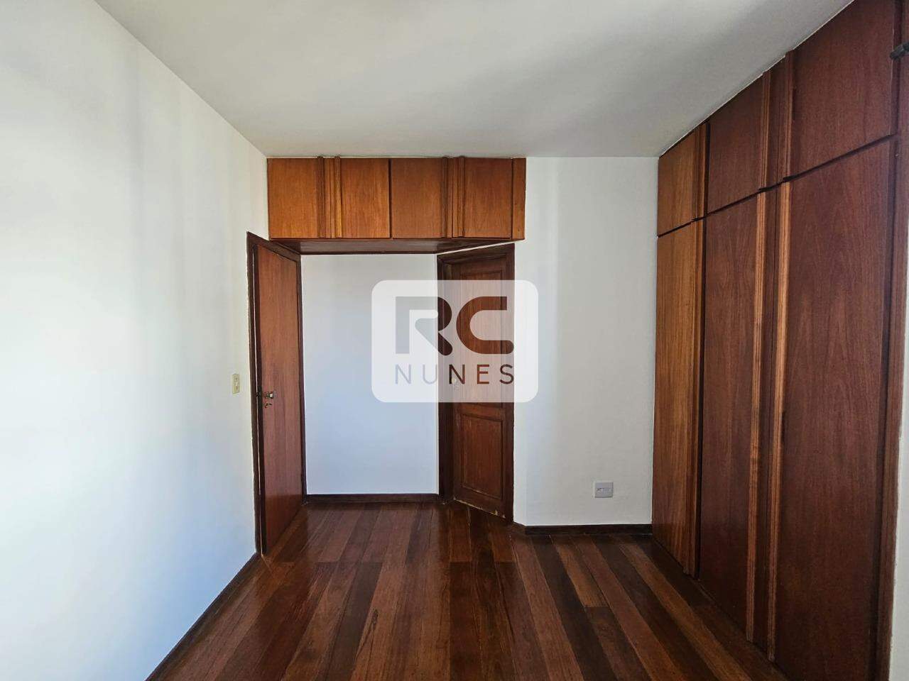 Apartamento à venda no Cruzeiro: 