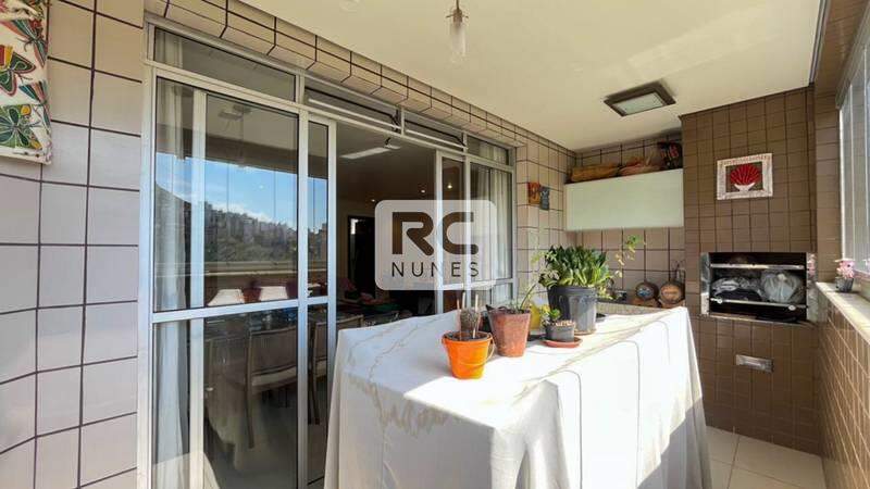 Apartamento à venda no Buritis: 