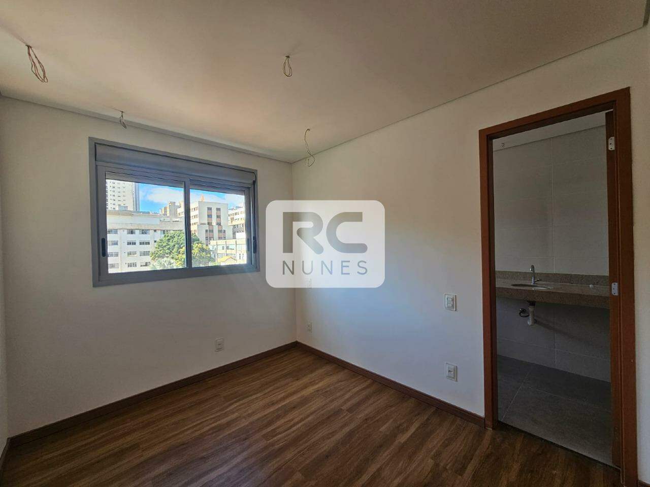 Apartamento à venda no Funcionários: 