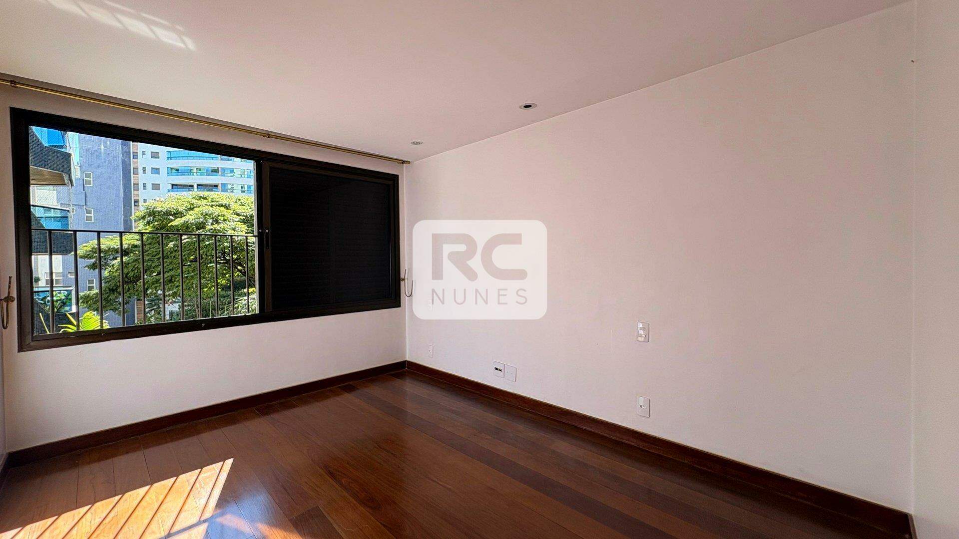 Apartamento à venda no Gutierrez: 