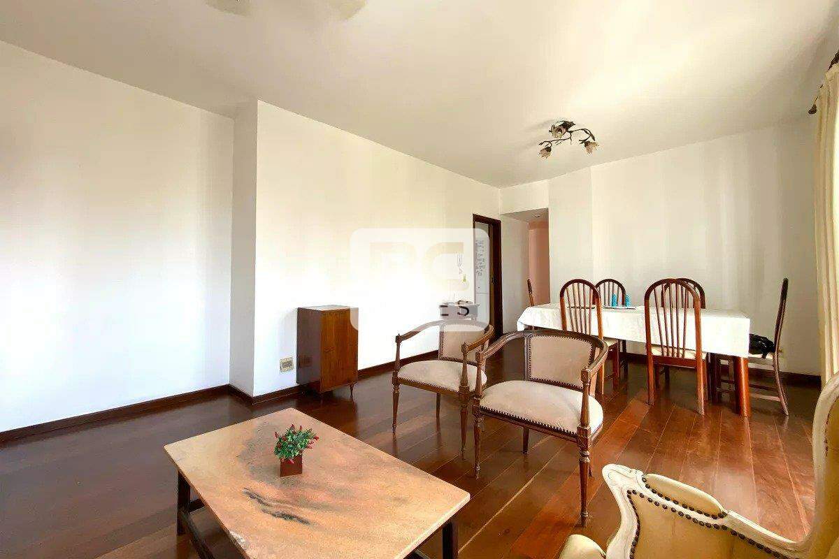 Apartamento à venda no Carmo: 