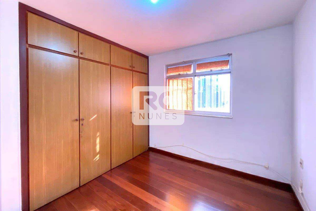 Apartamento à venda no Carmo: 