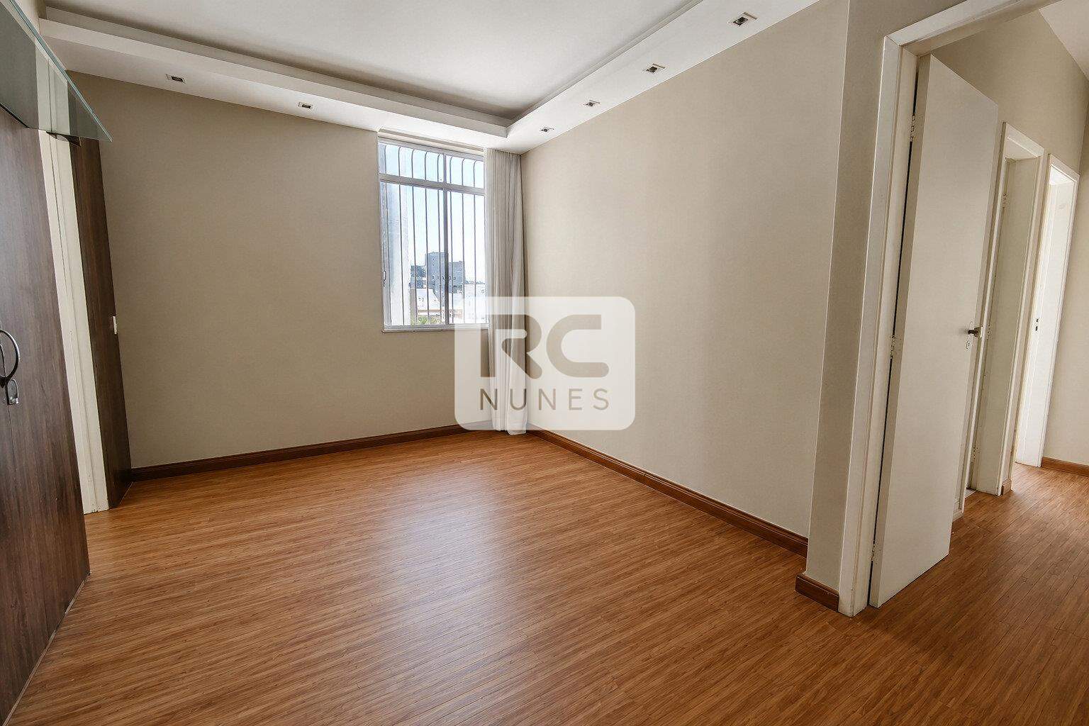 Apartamento à venda no Cruzeiro: 