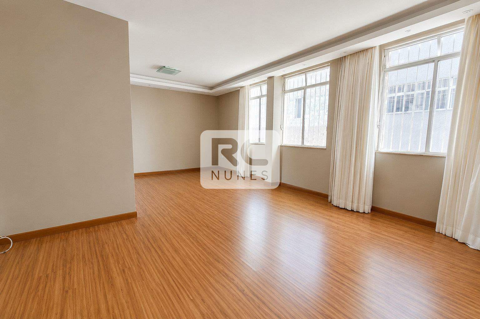 Apartamento à venda no Cruzeiro: 
