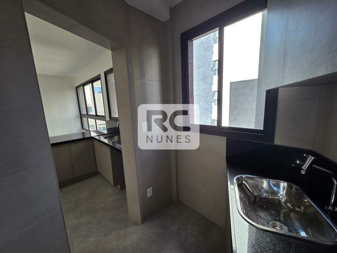 Apartamento à venda no Lourdes: cozinha