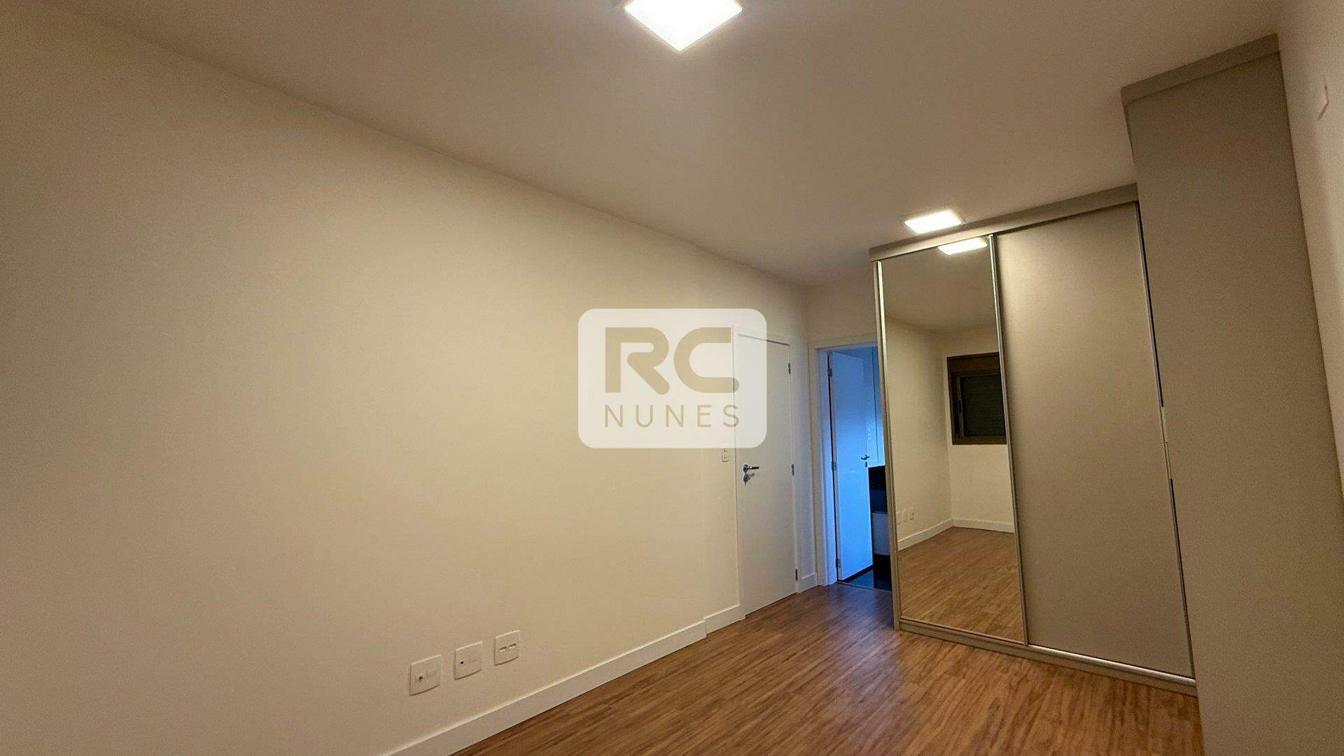 Apartamento à venda no Lourdes: 