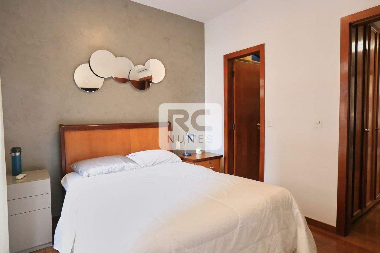 Apartamento à venda no Lourdes: 