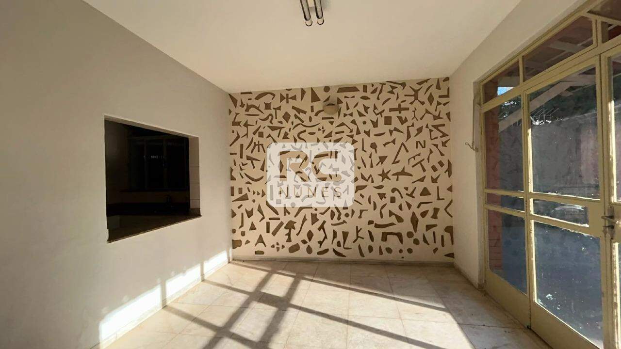 Casa para aluguel no Santo Antônio: 