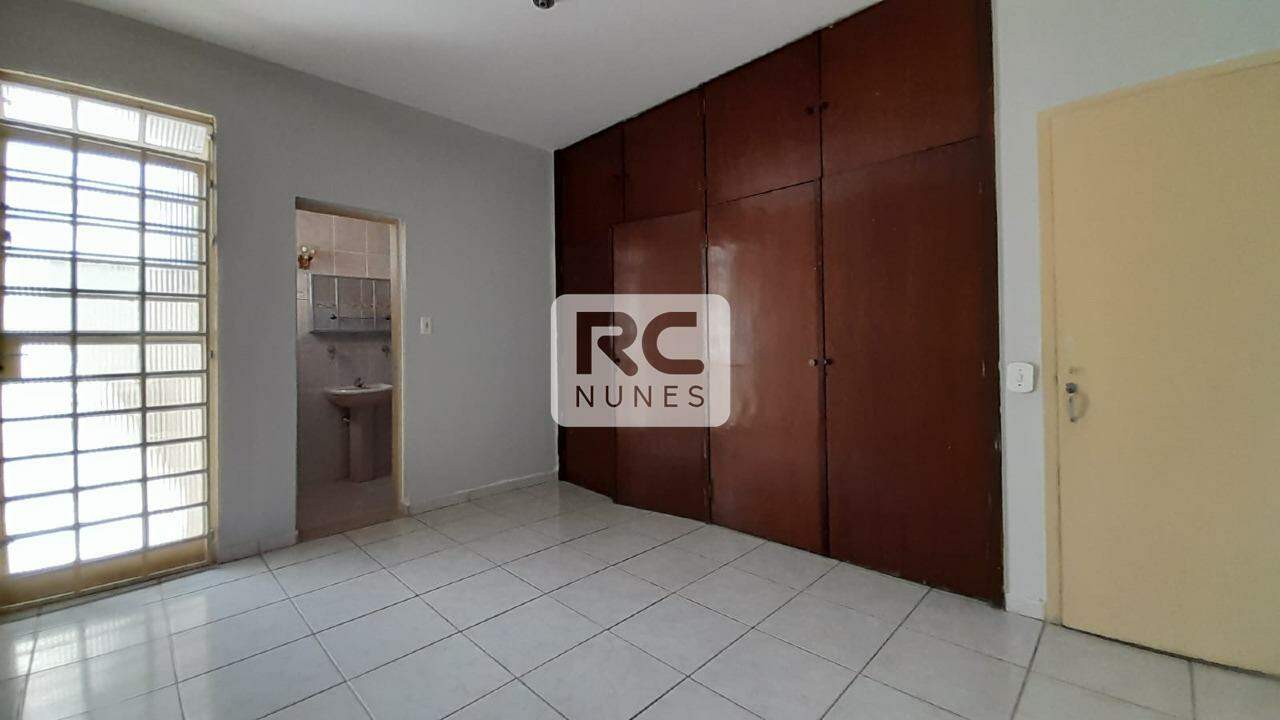 Casa para aluguel no Sagrada Família: 