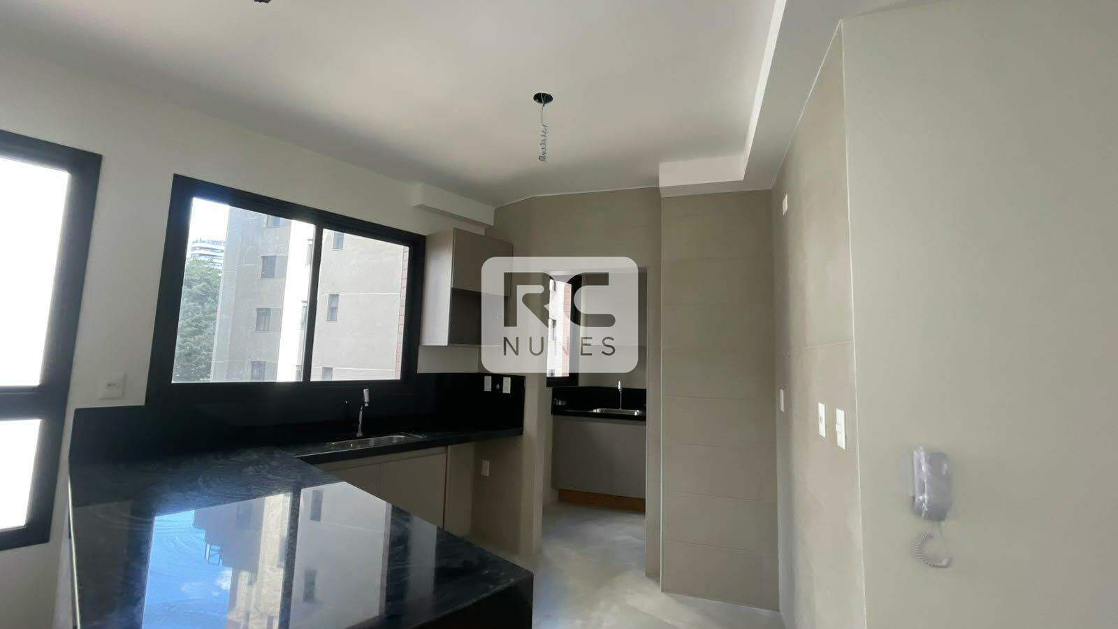 Apartamento à venda no Lourdes: 