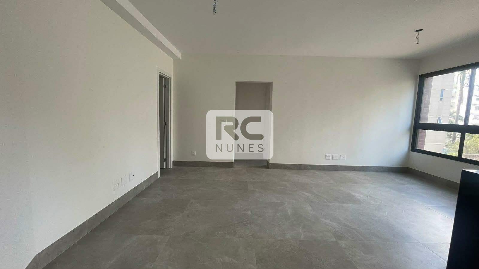 Apartamento à venda no Lourdes: 