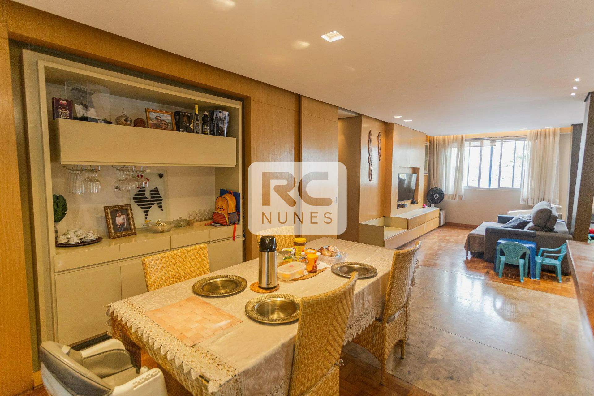 Apartamento à venda no Lourdes: 