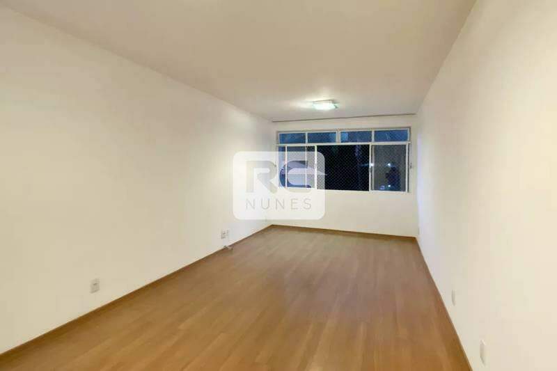 Apartamento à venda no Coração de Jesus: 