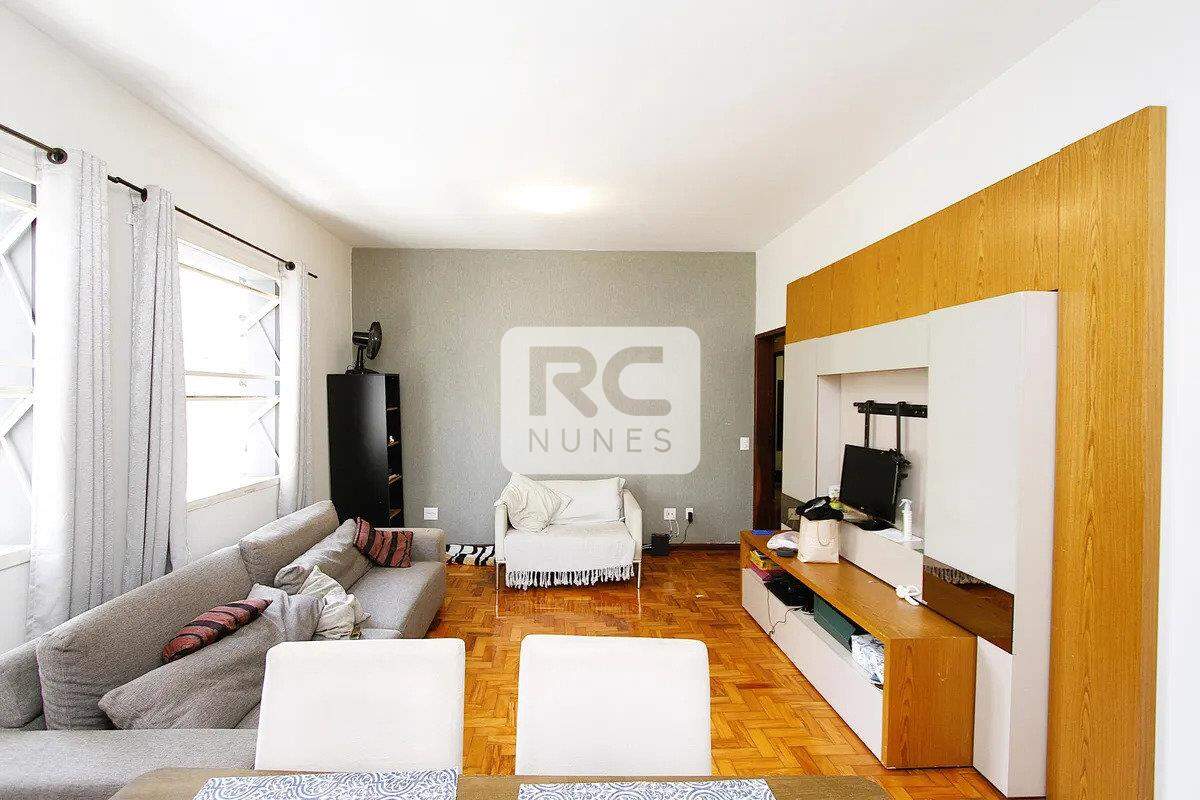 Apartamento à venda no Coração de Jesus: 