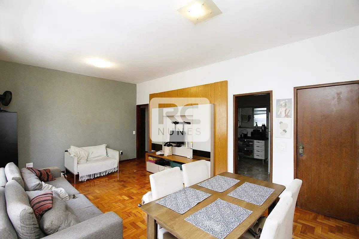 Apartamento à venda no Coração de Jesus: 
