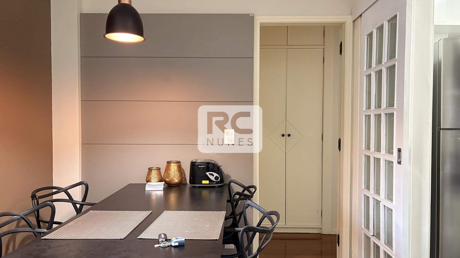 Apartamento à venda no Coração de Jesus: 