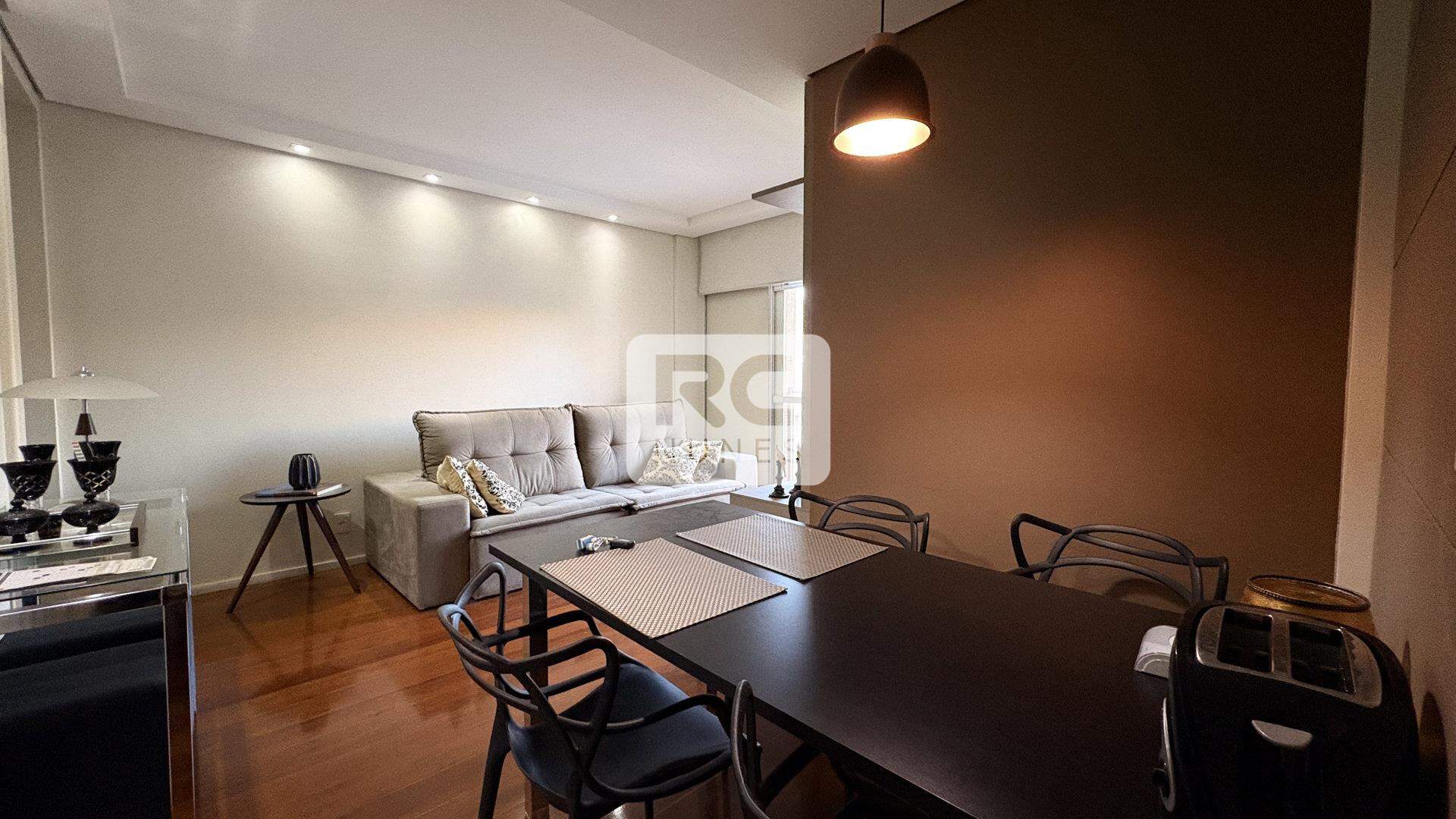 Apartamento à venda no Coração de Jesus: 