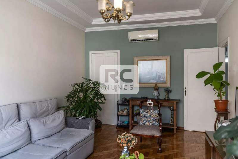 Apartamento à venda no Coração de Jesus: 