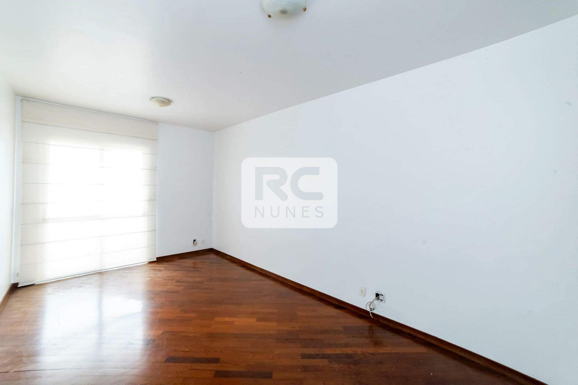 Apartamento à venda no Lourdes: 