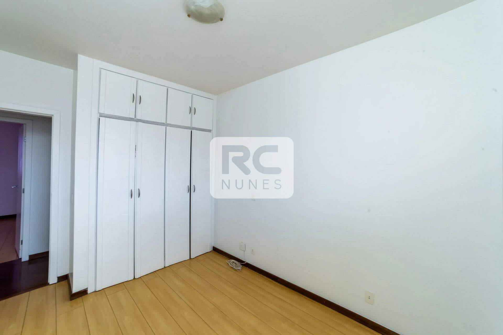 Apartamento à venda no Lourdes: 
