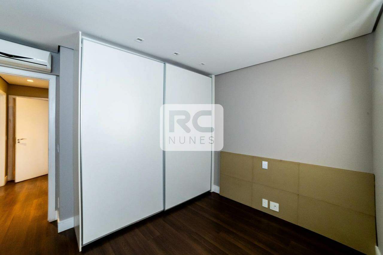 Apartamento à venda no Vila da Serra: 