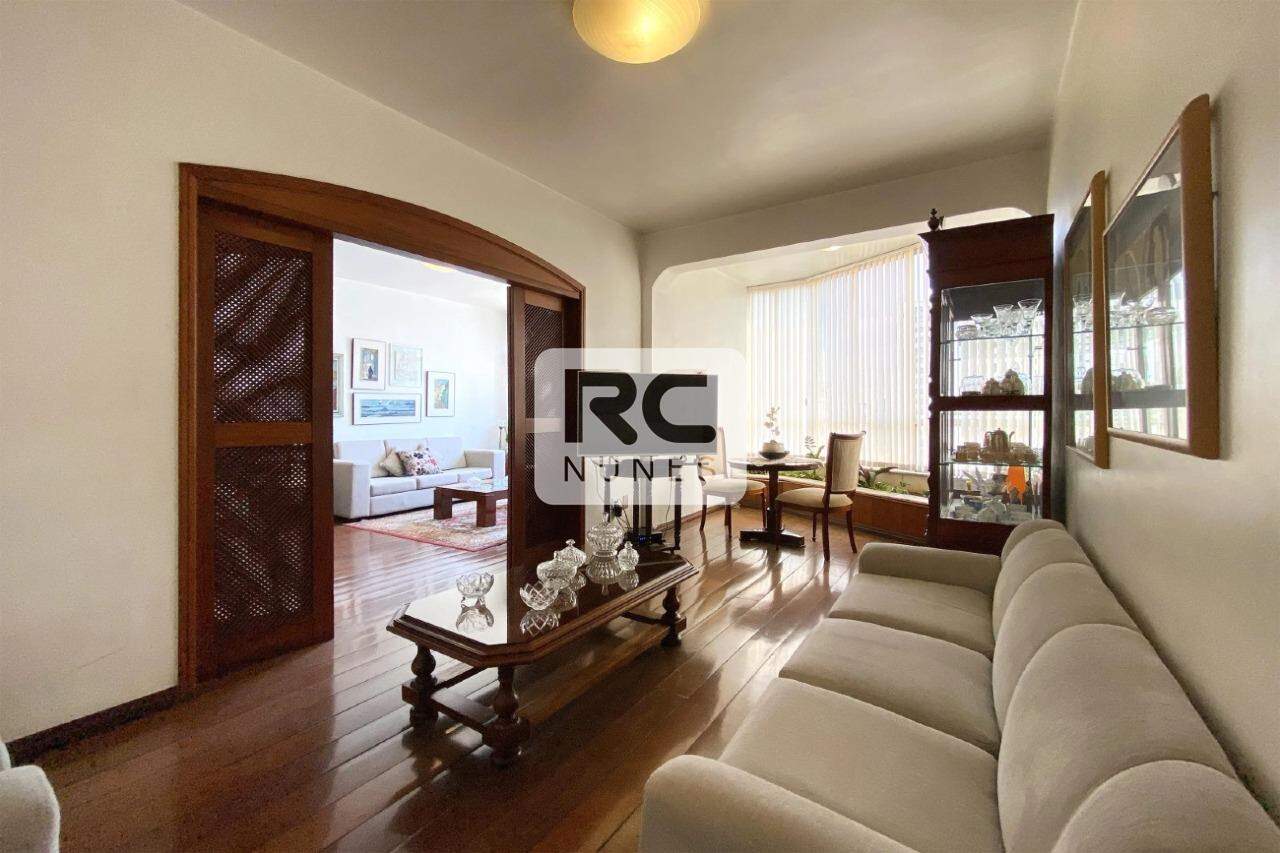 Apartamento à venda no Lourdes: 