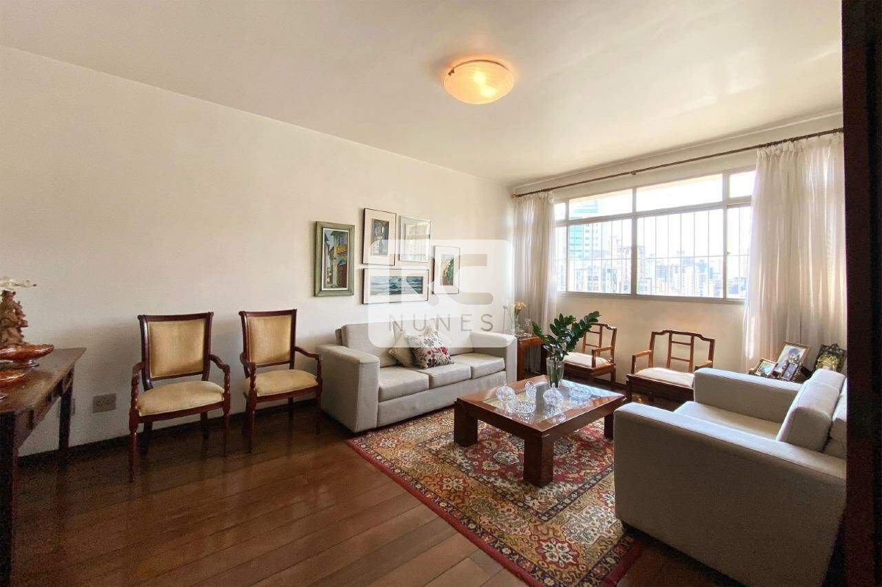 Apartamento à venda no Lourdes: 