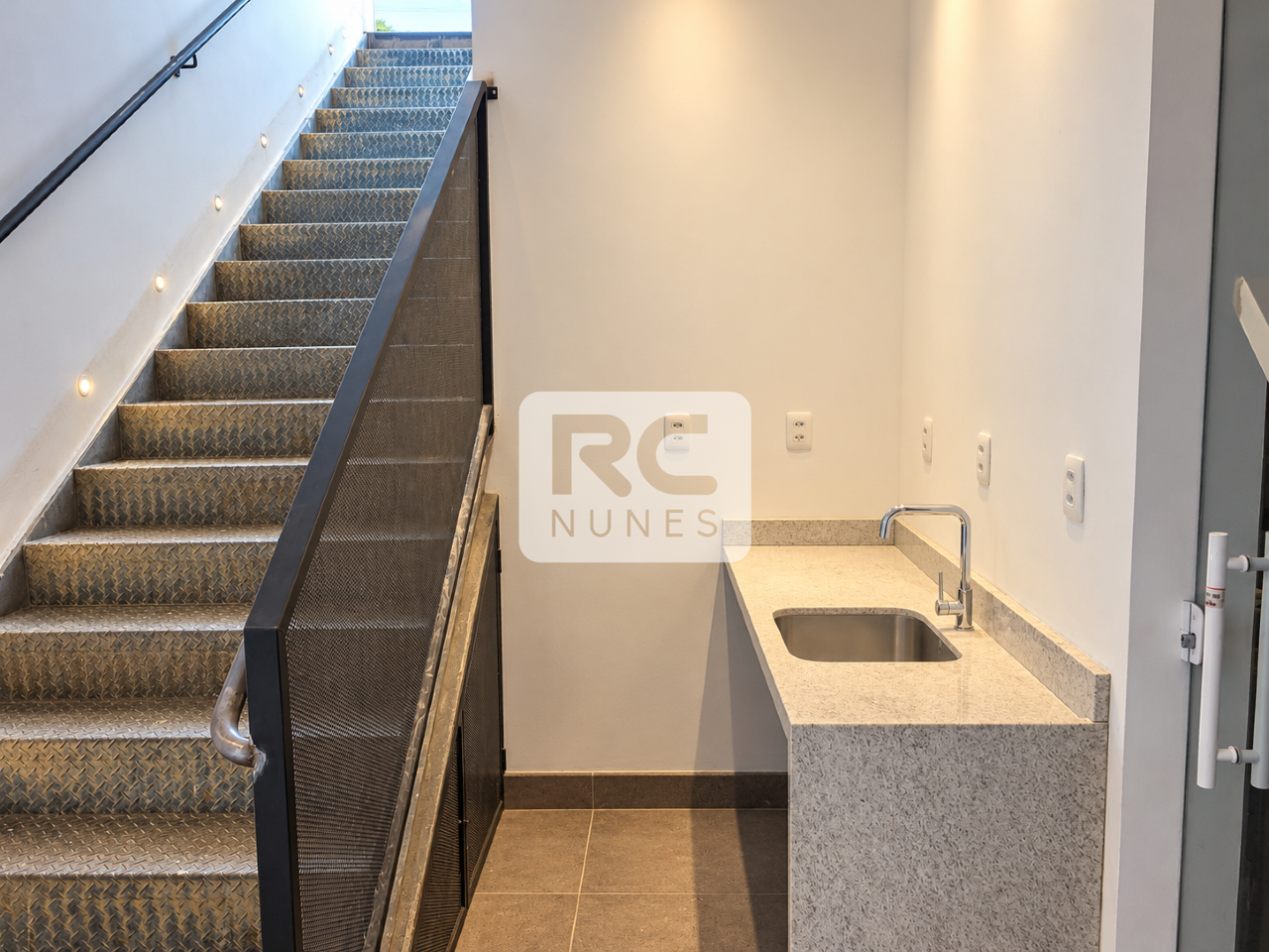Casa para aluguel em Funcionários - RC Nunes Imóveis: 