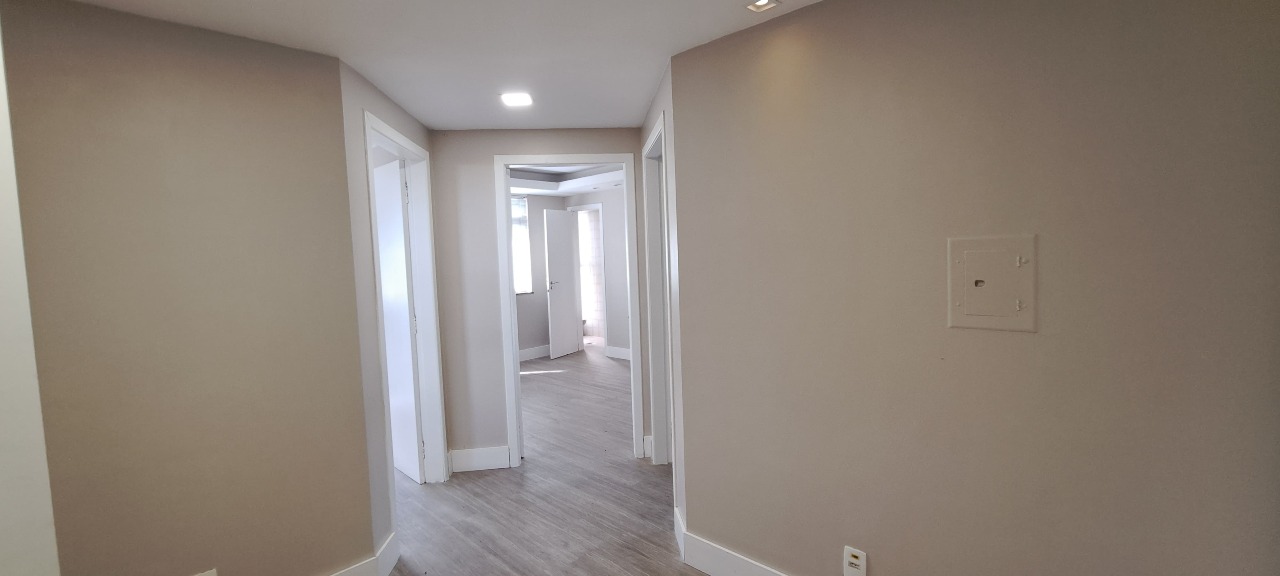 Sala para aluguel no Santo Agostinho: 