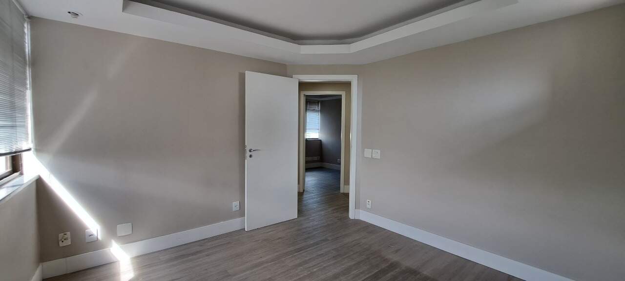 Sala para aluguel no Santo Agostinho: 