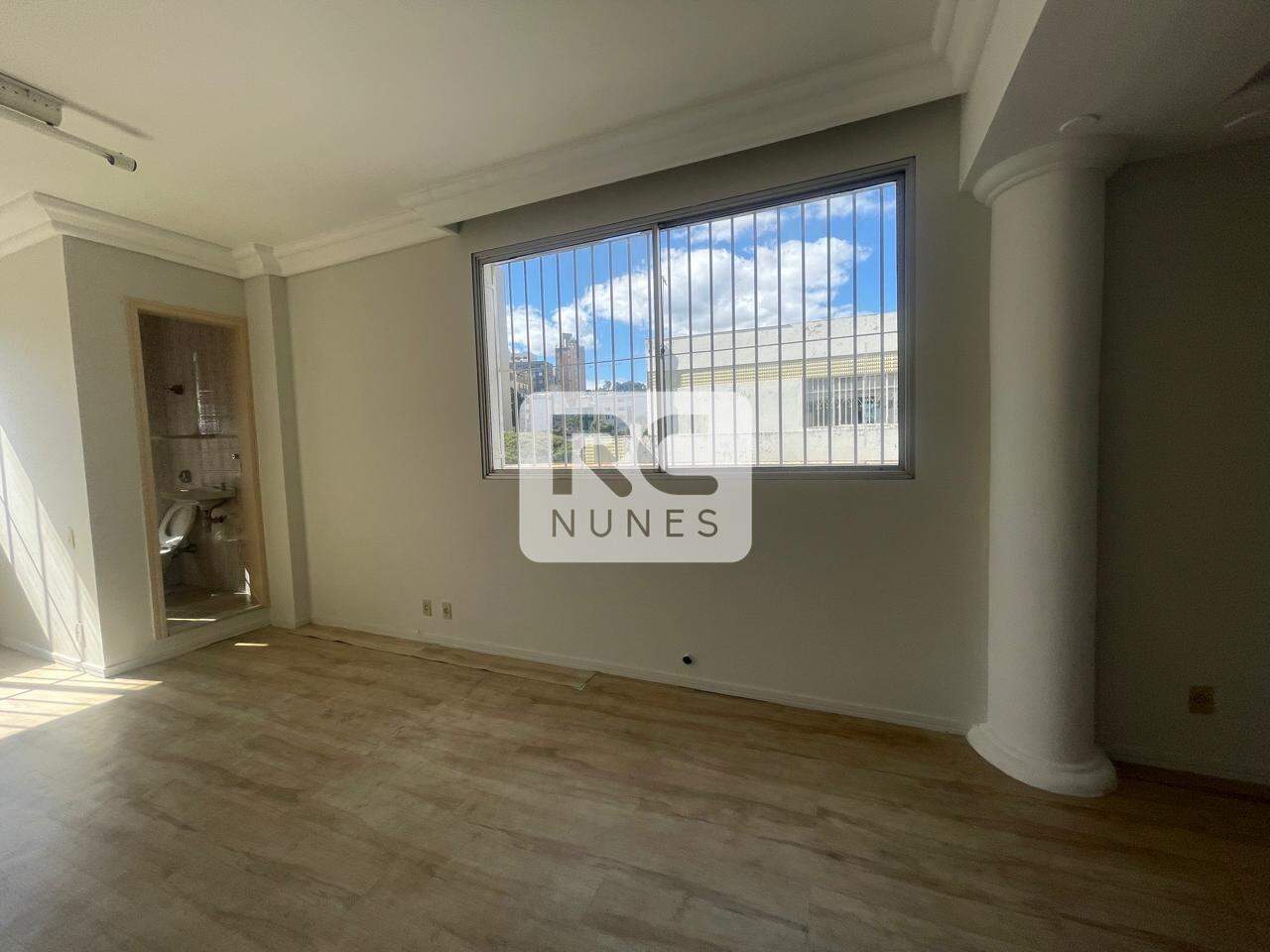 Sala para aluguel no Sion: 