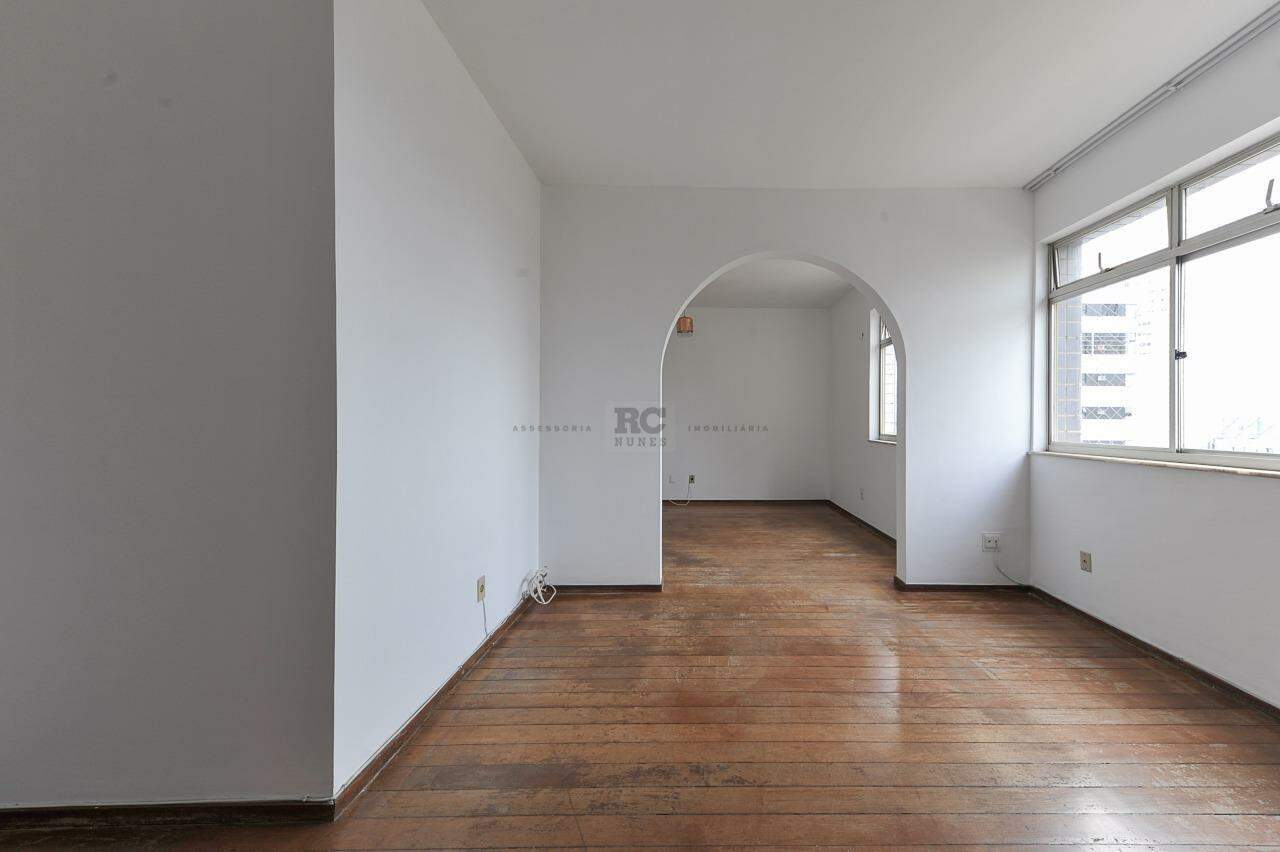 Apartamento para aluguel no Funcionários: 