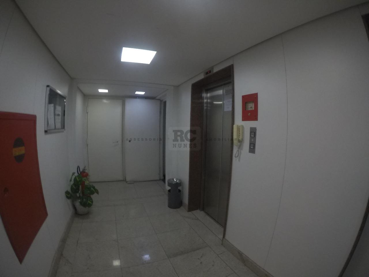 Sala para aluguel no Santa Lúcia: 