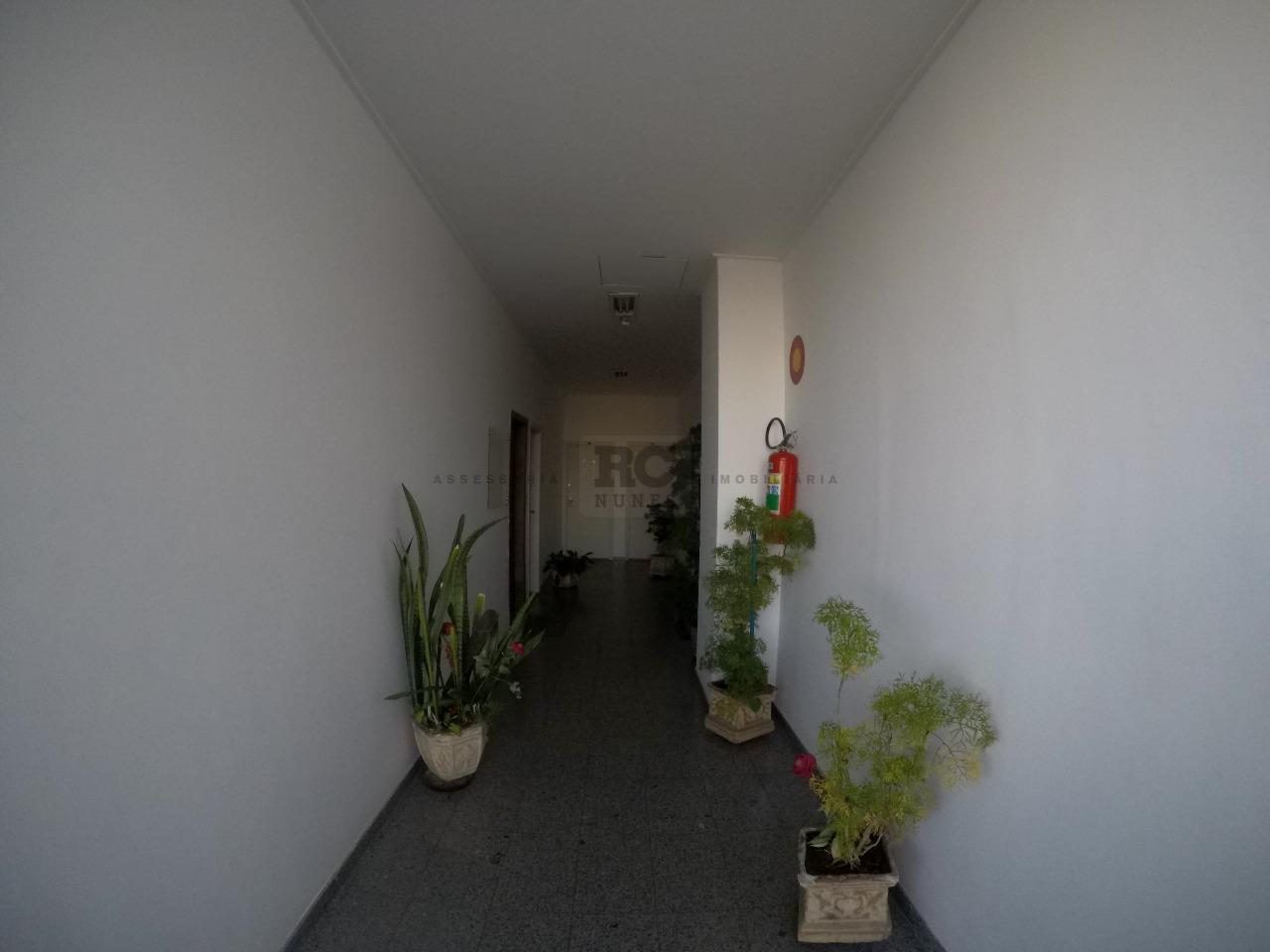 Sala para aluguel no Santa Lúcia: 