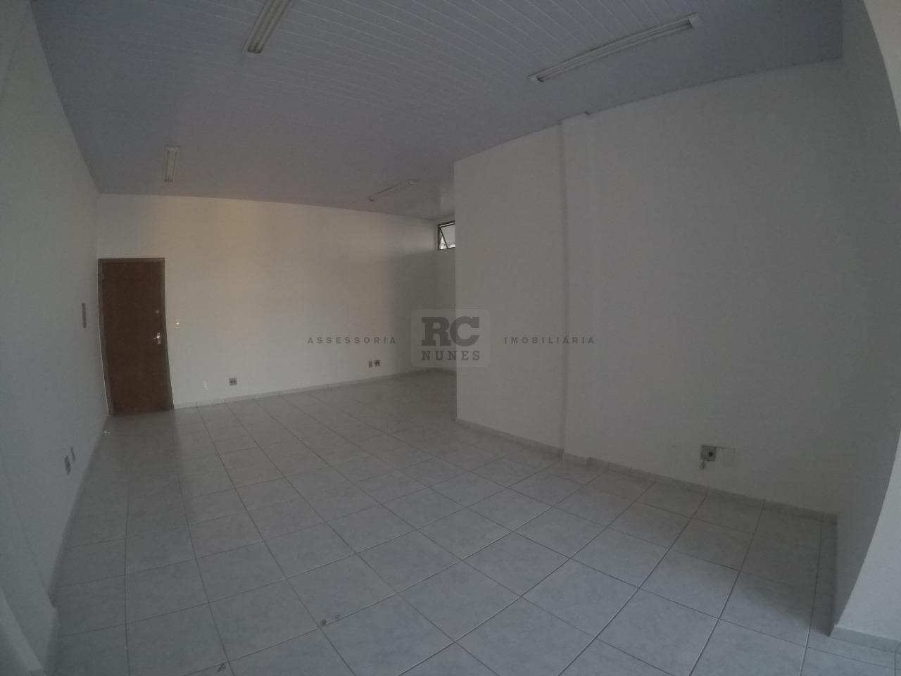 Sala para aluguel no Santa Lúcia: 