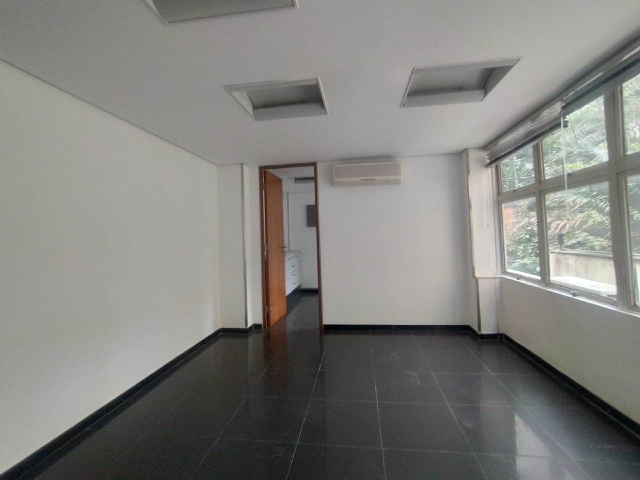 Andar corrido para aluguel no Lourdes: 