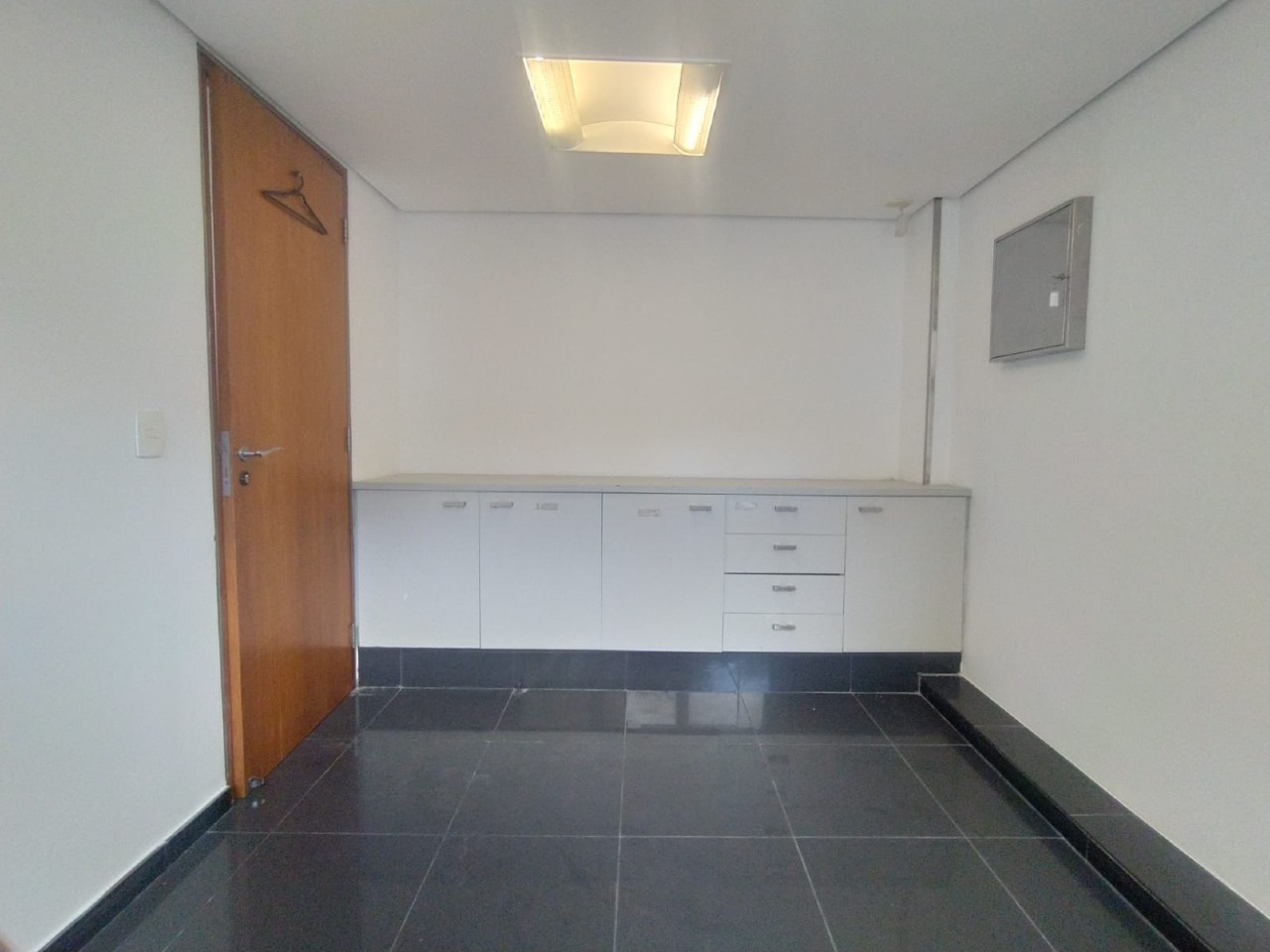 Andar corrido para aluguel no Lourdes: 