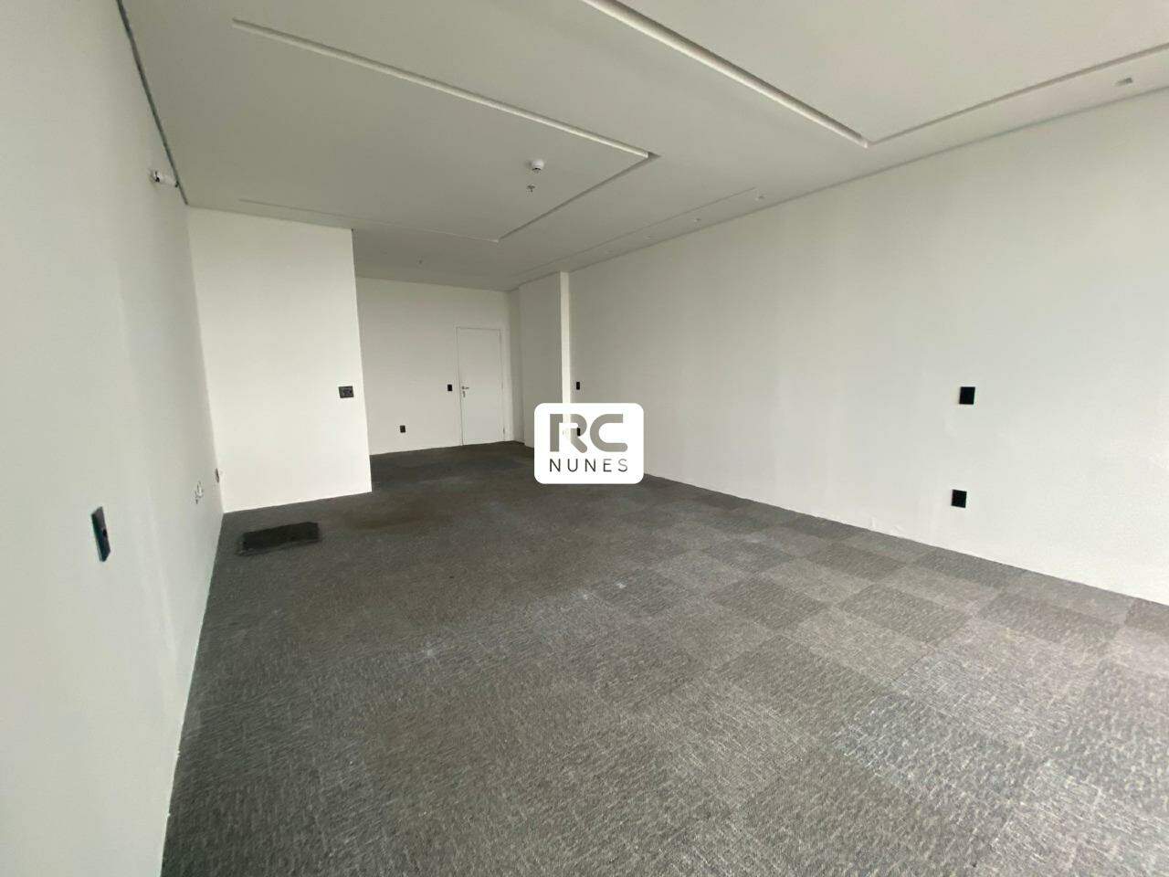 Sala para aluguel no Vila da Serra: 