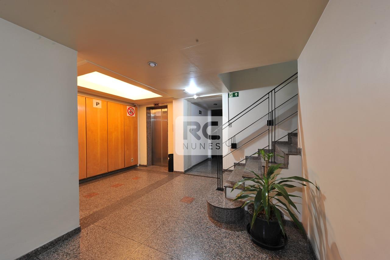 Andar corrido para aluguel no Estoril: 