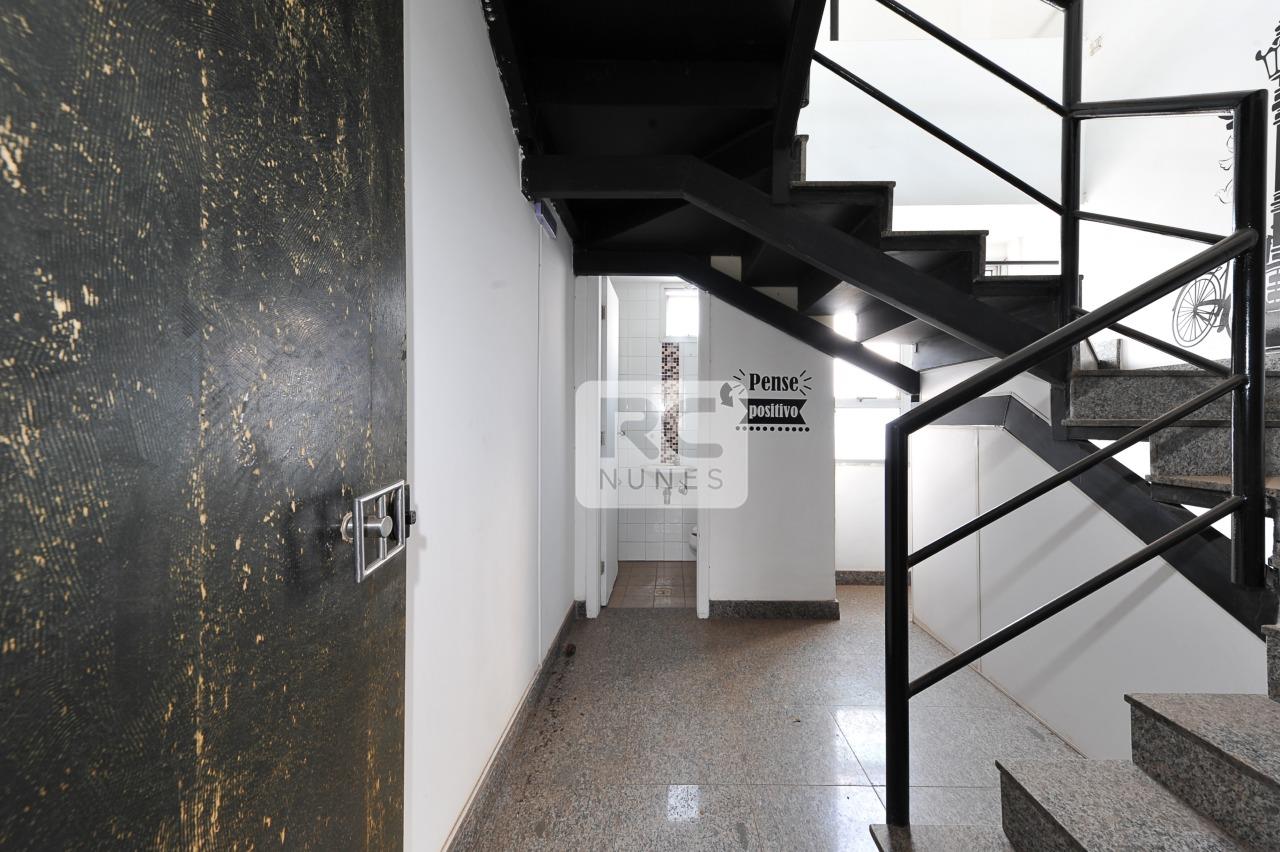 Andar corrido para aluguel no Estoril: 