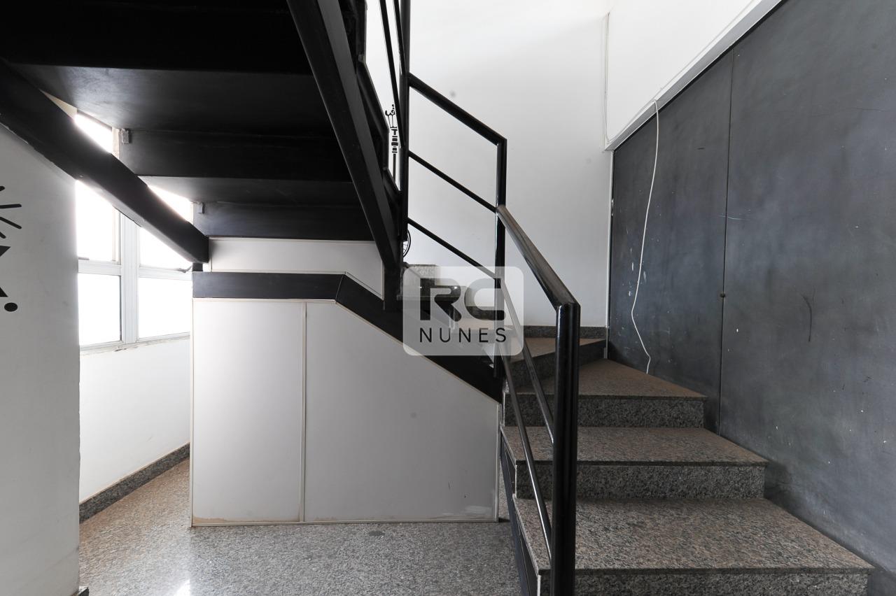 Andar corrido para aluguel no Estoril: 