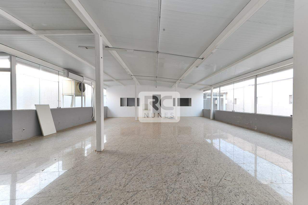 Andar corrido para aluguel no Estoril: 