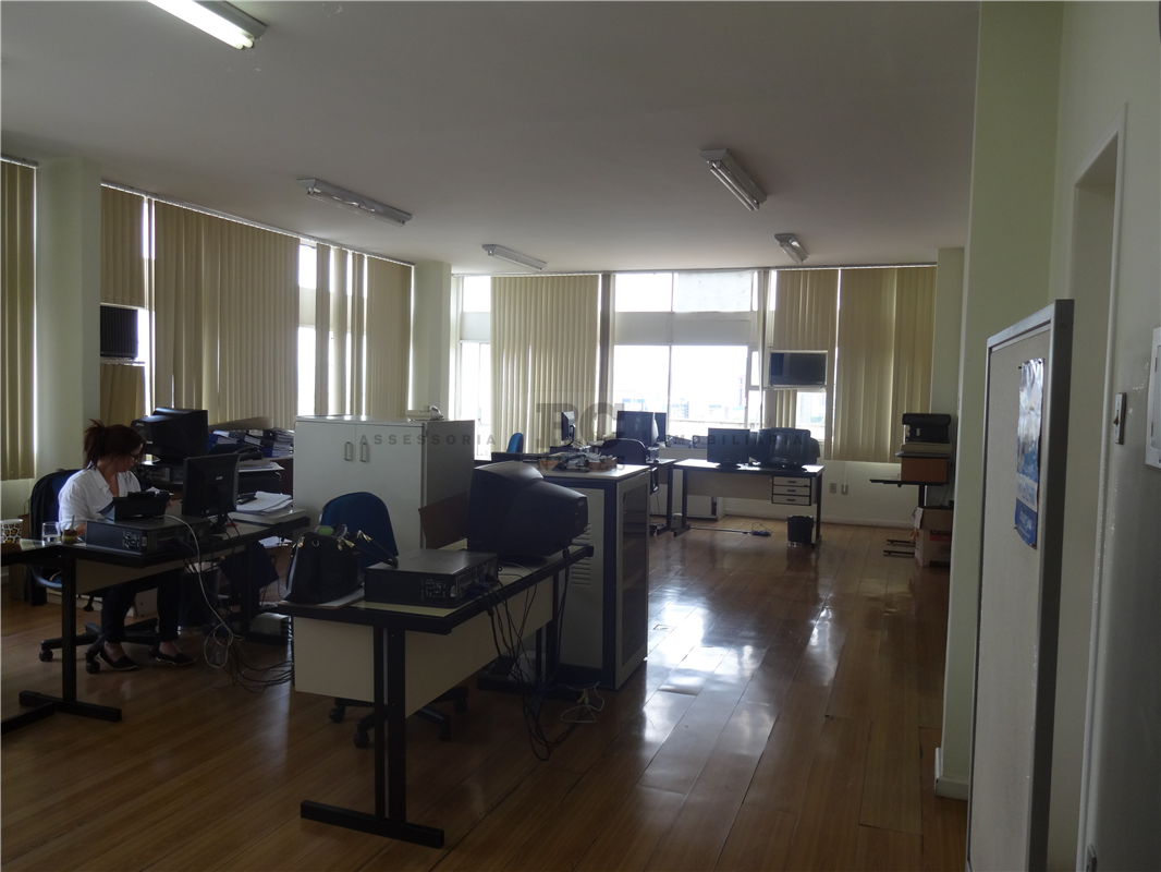 Andar corrido para aluguel no Centro: 003