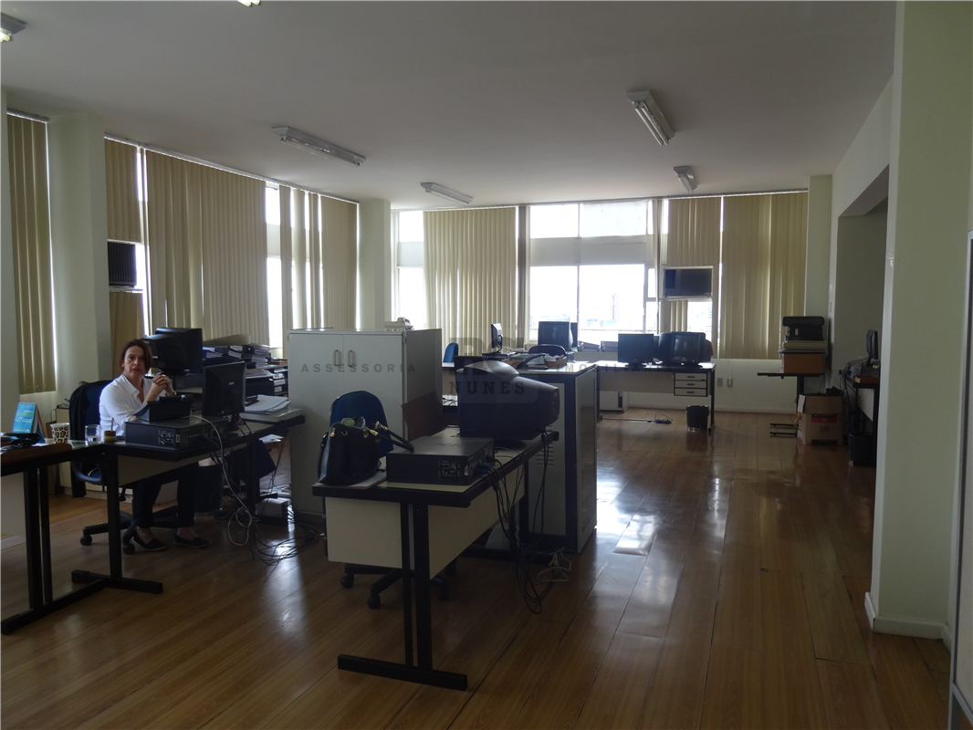 Andar corrido para aluguel no Centro: 004