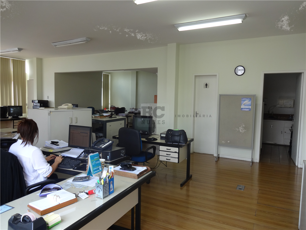 Andar corrido para aluguel no Centro: 006