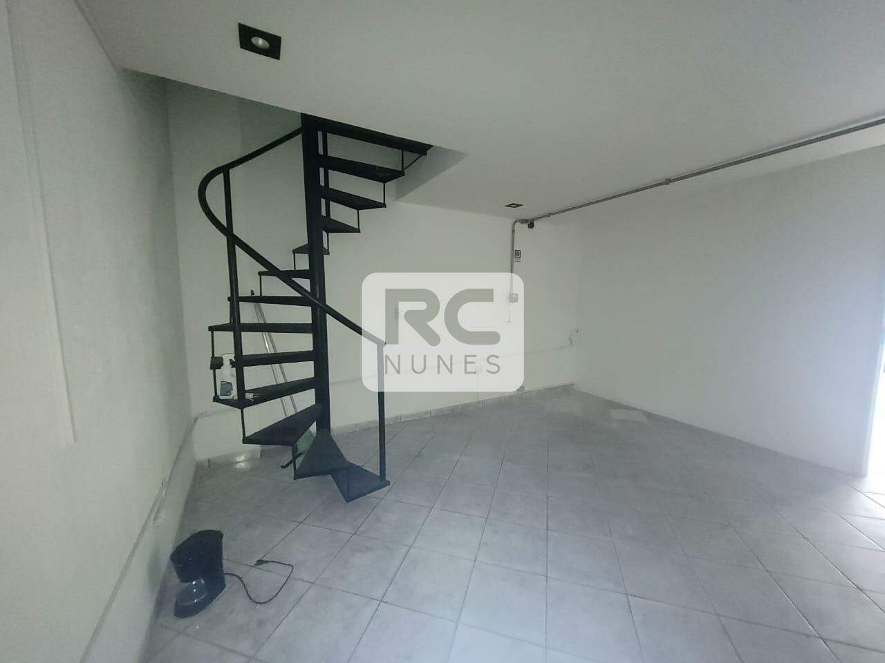 Loja para aluguel no Lourdes: 
