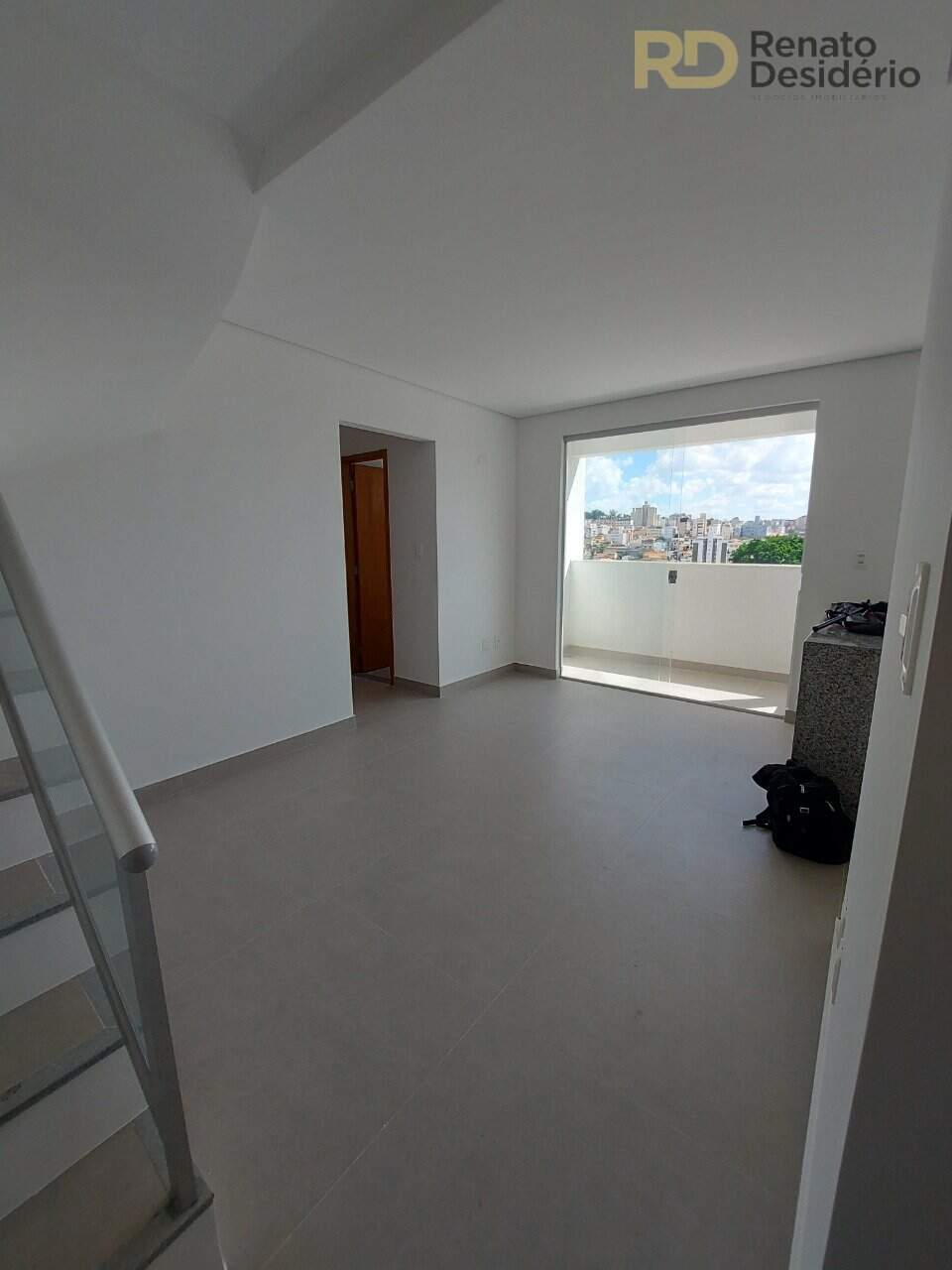 Cobertura à venda no Sagrada Família: 20230417_132133