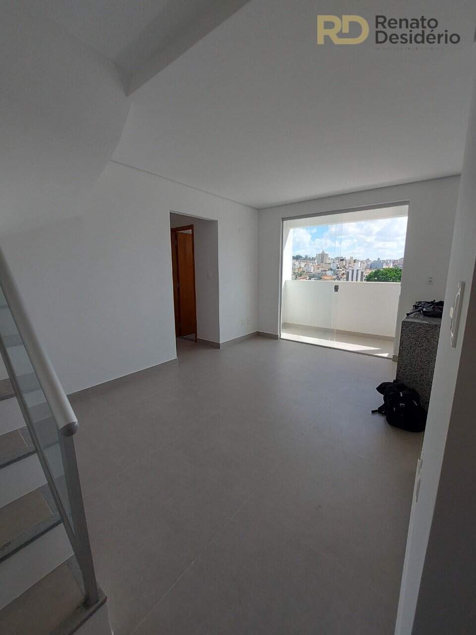 Cobertura à venda no Sagrada Família: 20230417_132133